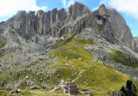 GIRO DELLA RODA DE VAEL